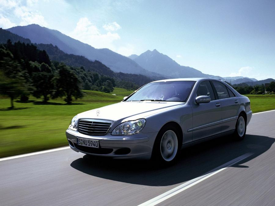 Mercedes-Benz S500 4Matic 2002 года  (фото 21 из 23)